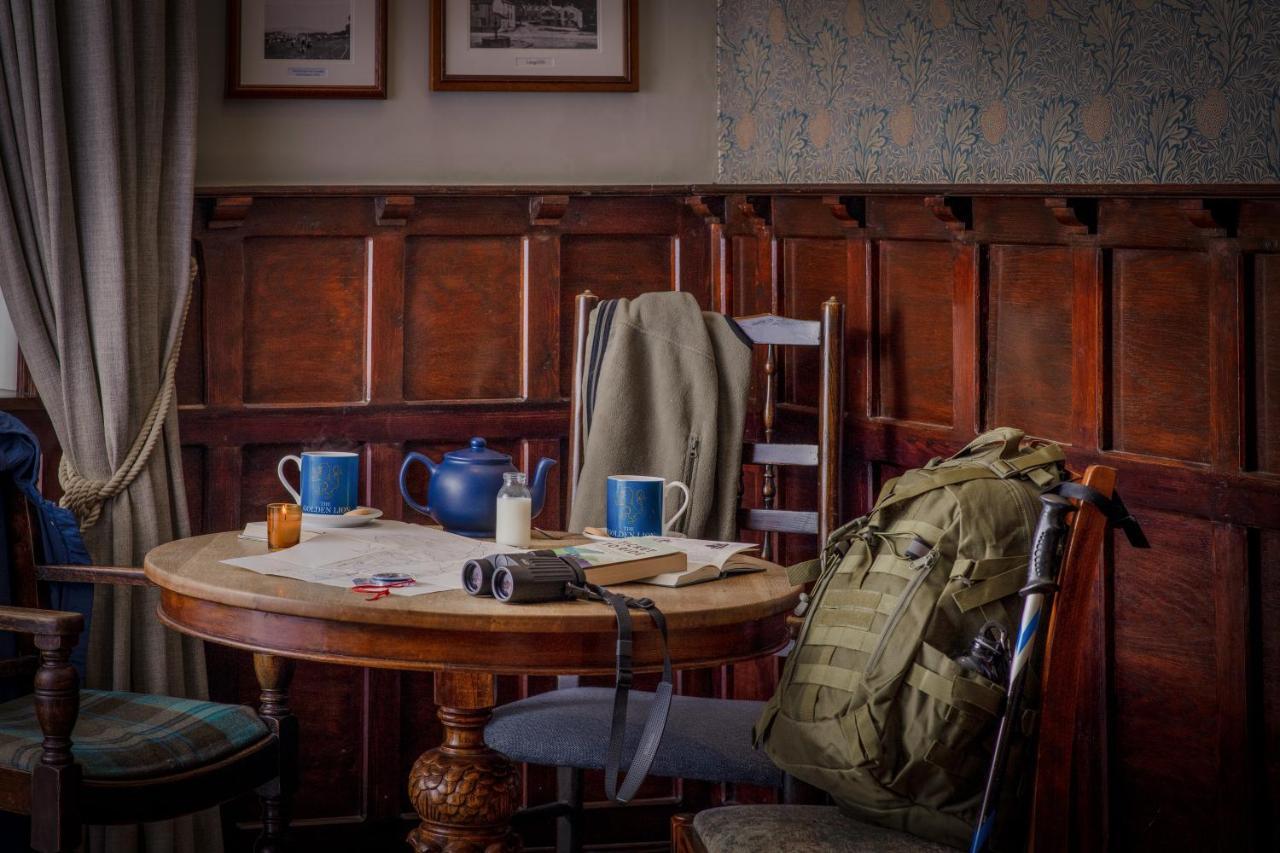 Hotel The Golden Lion At Settle Extérieur photo