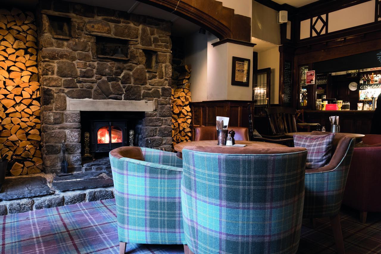 Hotel The Golden Lion At Settle Extérieur photo