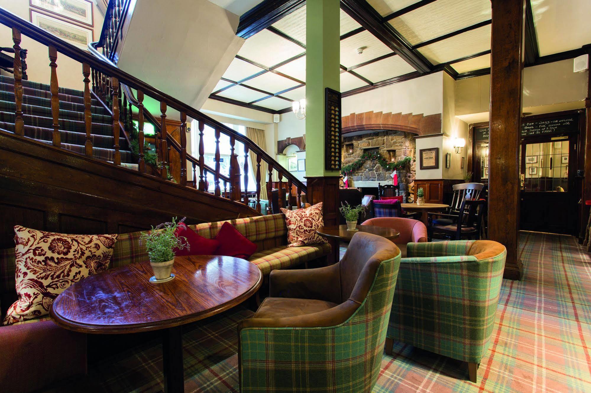 Hotel The Golden Lion At Settle Extérieur photo